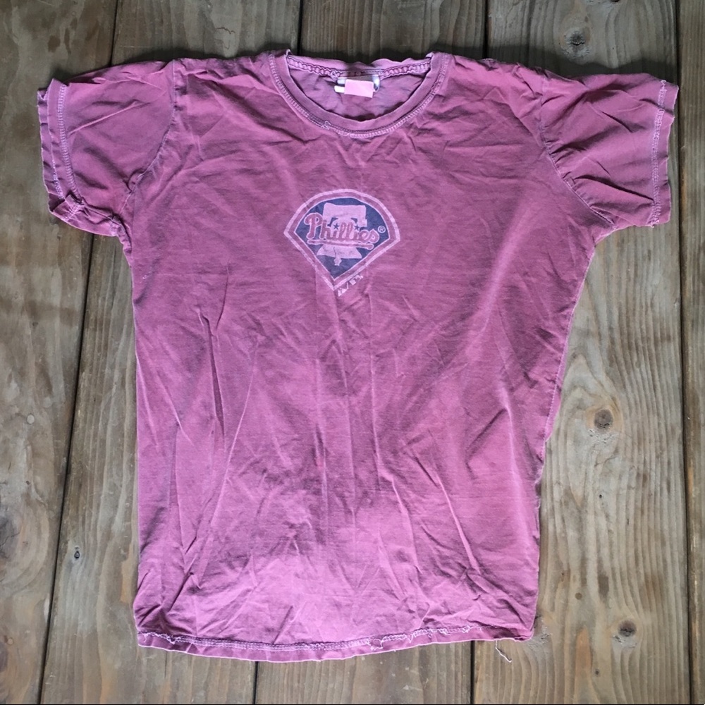 🌼 3/$15 🌼 Phillies Majestic Vintage Washed Tee